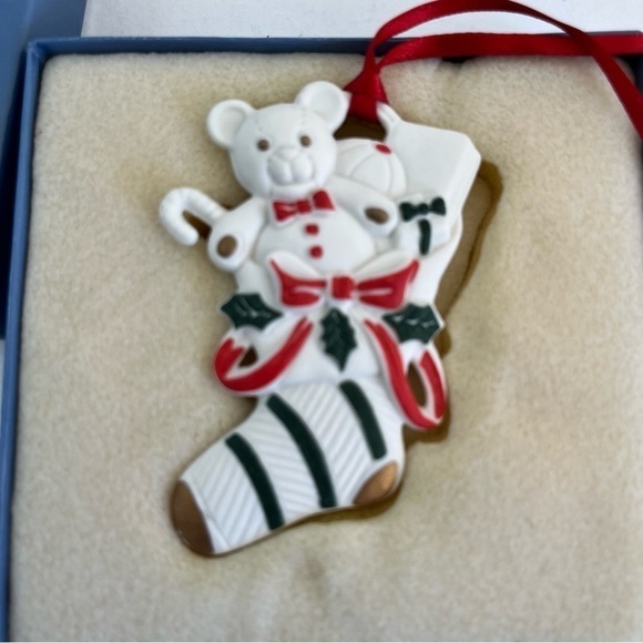 Wedgwood White Jasper Multicolor Stocking Teddy Bear Christmas Ornament In Box - Picture 2 of 4